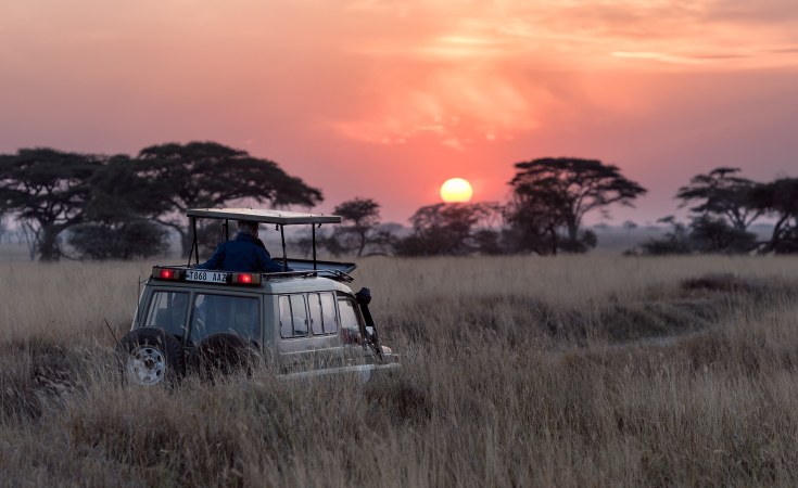 5 Days Tanzania Lodge Safari to Tarangire, Serengeti, Ngorongoro Crater and Lake Manyara